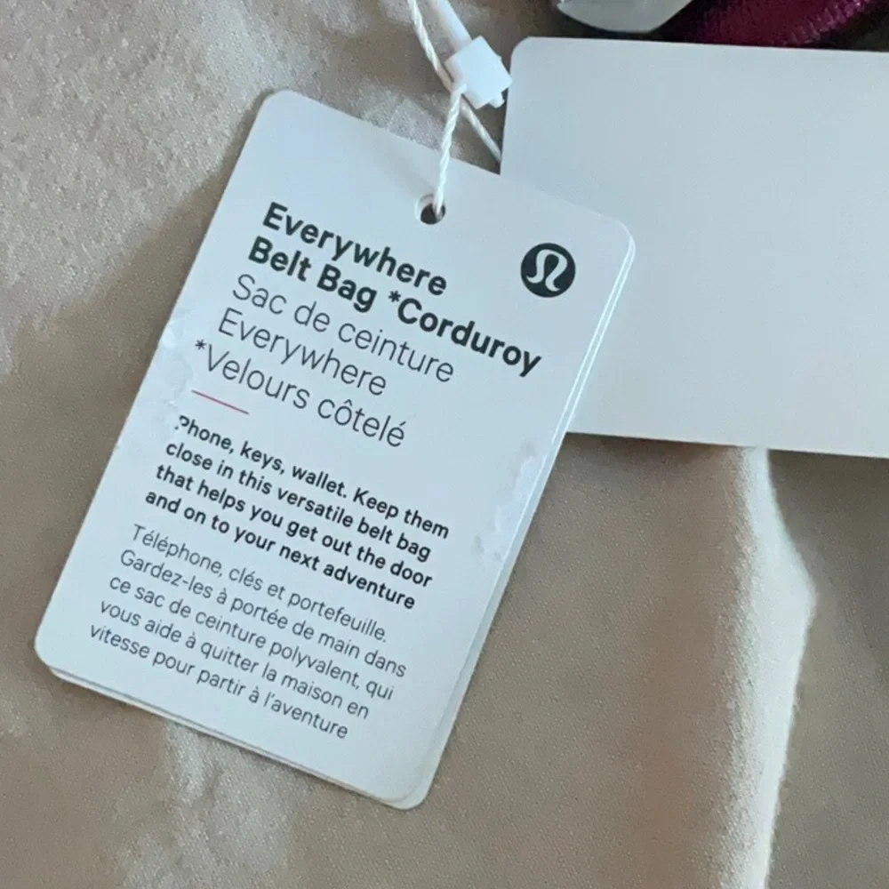 NWT Lululemon Burgundy Crossbody Bag - Picture 5 of 7